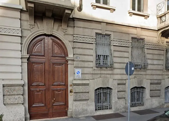 Homemi Arco Della Pace Apartment